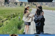 出行生活照怎么拍_旅行拍照穿什么衣服好看
