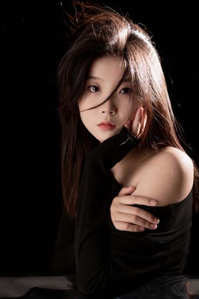 艺术肖像照怎么拍好看_拍艺术肖像照多少钱