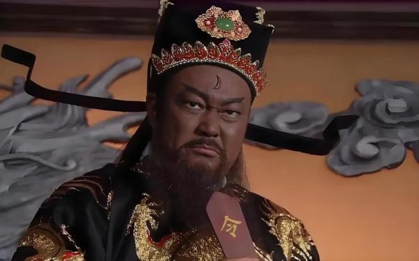 包拯断案如神的典故有哪些_包青天为何铁面无私