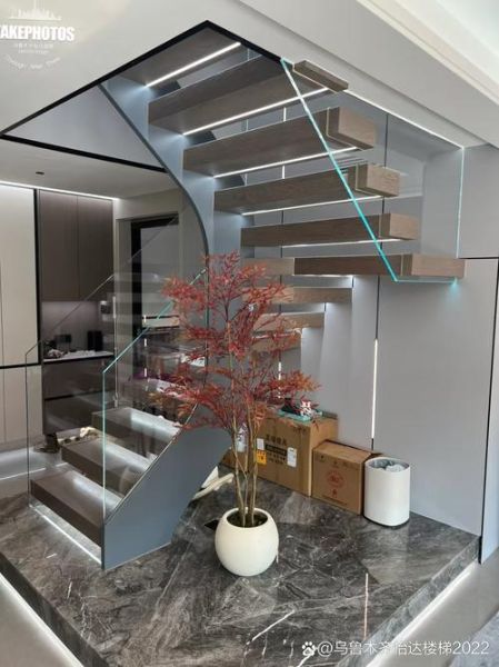 艺术楼梯玻璃多少钱_如何挑选不踩坑