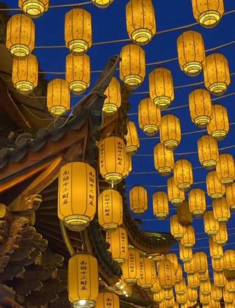 大理古城夜生活哪里好玩_大理古城夜晚必去景点推荐