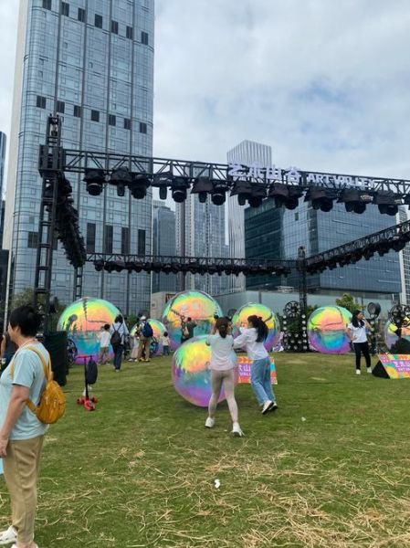 户外艺术装置怎么拍照_户外艺术文案怎么写