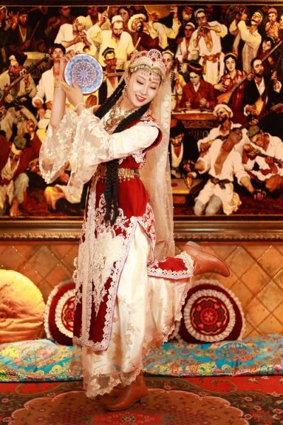 维吾尔艺术有哪些_如何欣赏维吾尔艺术