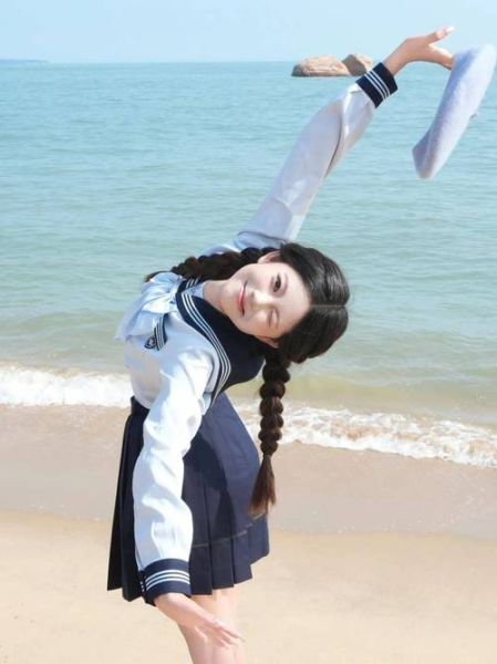 女生日常生活照怎么拍好看_女生日常拍照姿势有哪些