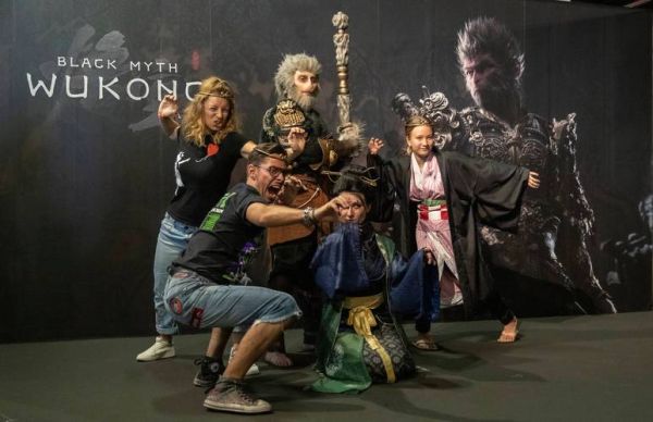 小伙发明科技产品电影有哪些_如何拍成爆款