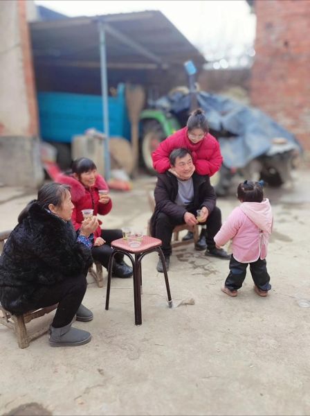 农村生活一家人怎么拍_农村一家人日常记录技巧