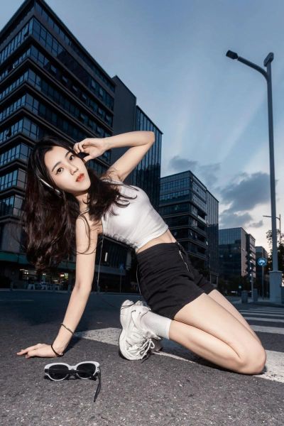 艺术街拍怎么拍_街头摄影构图技巧