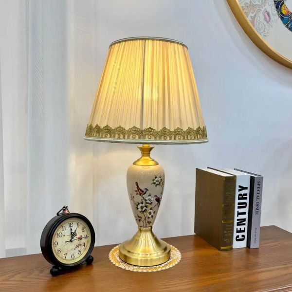 艺术台灯怎么选_卧室用哪款艺术台灯好