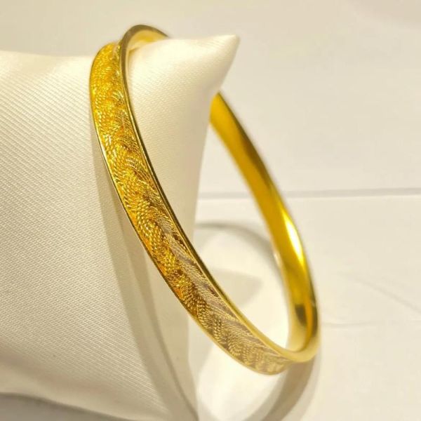 艺术款手镯怎么搭配_艺术款手镯值得买吗