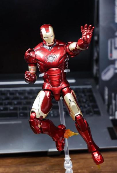 钢铁侠起源故事_钢铁侠战甲进化史