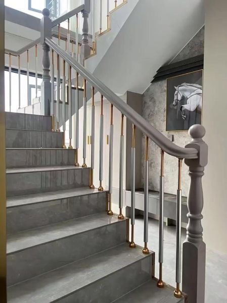 楼梯艺术护栏多少钱_楼梯艺术护栏怎么选