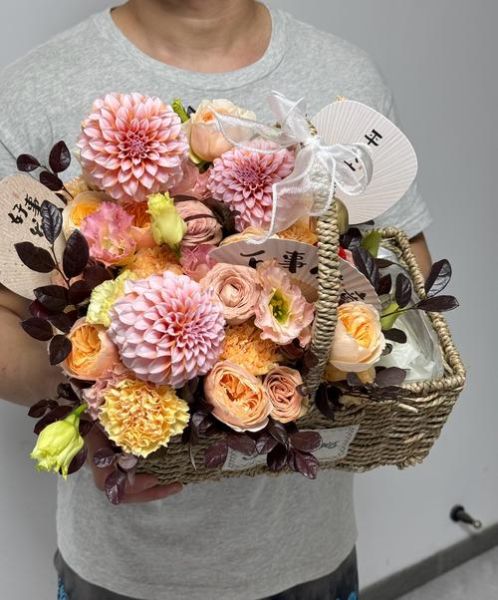 手提艺术花篮怎么选_适合送什么场合