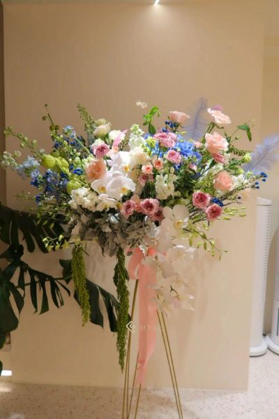 鲜花如何装扮生活_鲜花装饰技巧