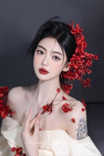 艺术感美女怎么拍_如何打造氛围感妆容